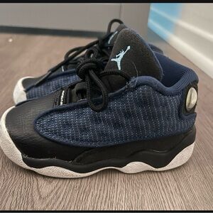 Jordan Kids Black and Navy Sneakers